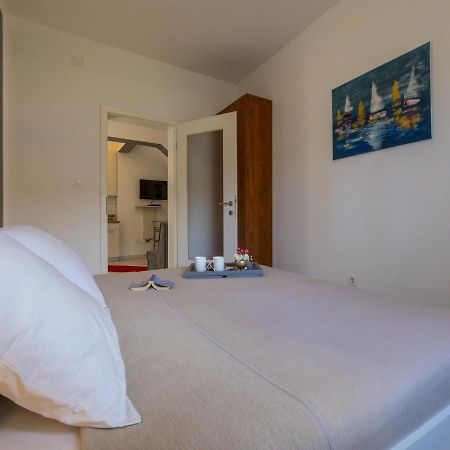 Apartments Rabbit Цриквениця Екстер'єр фото