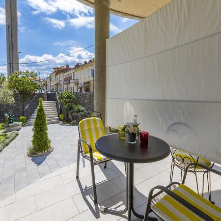 Apartments Rabbit Цриквениця Екстер'єр фото