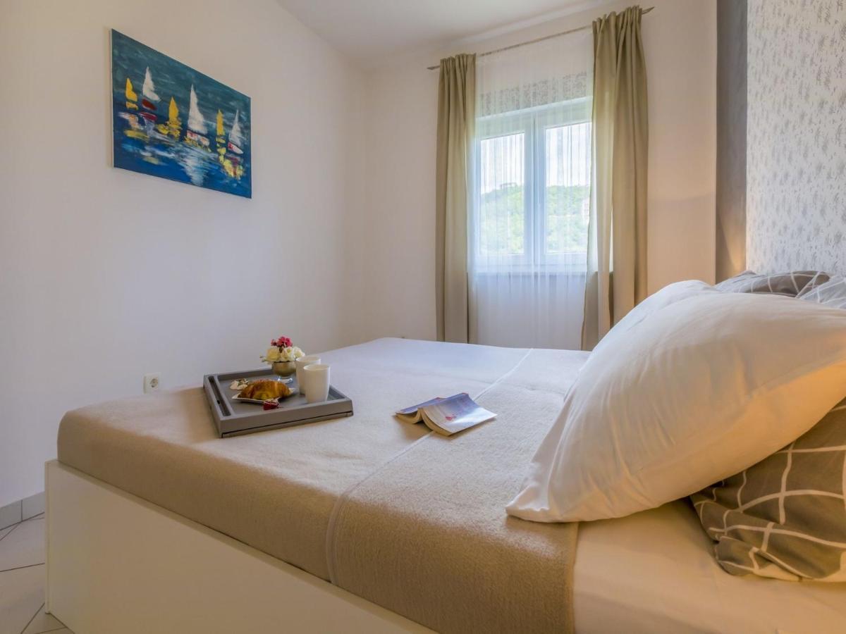 Apartments Rabbit Цриквениця Екстер'єр фото